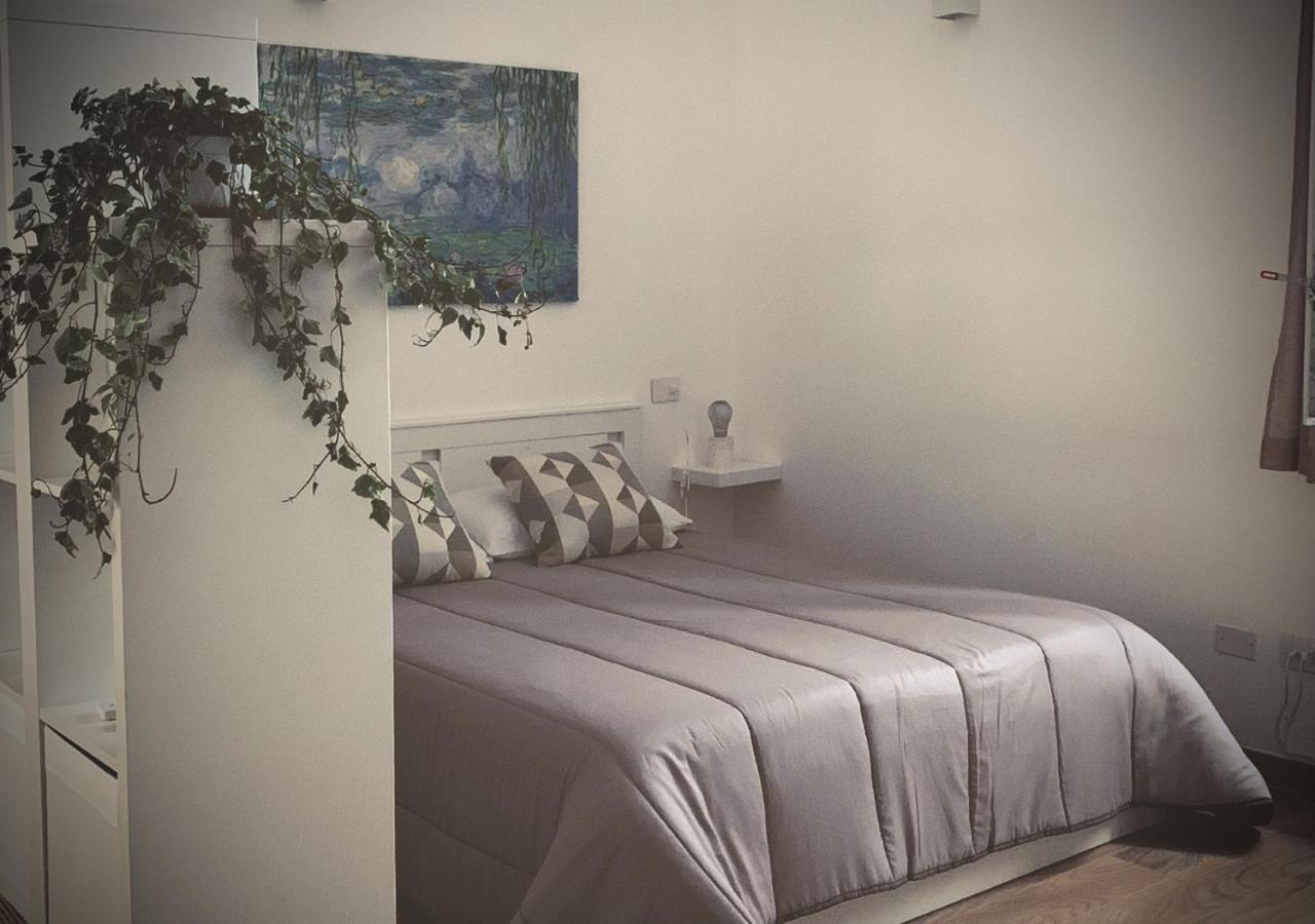 Satyria Apartments Tarente Buitenkant foto